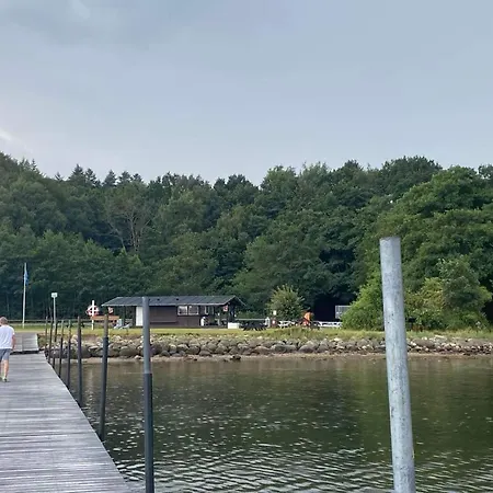 Naturskon Landidyl Pa Ibaekgaarden - I Egen Bolig Apartment