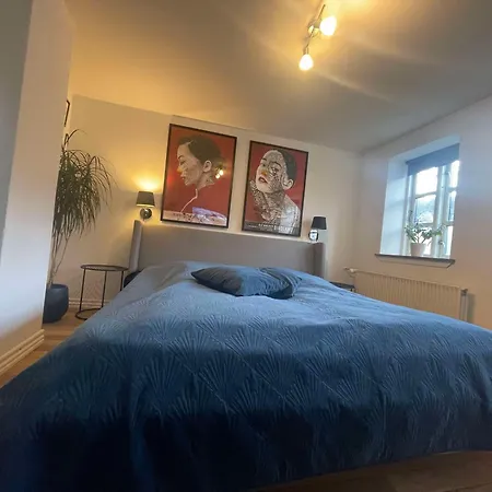 Naturskon Landidyl Pa Ibaekgaarden - I Egen Bolig Apartment