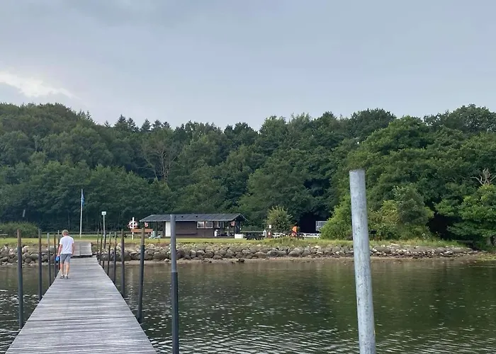 Naturskøn Landidyl På Ibækgaarden - I Egen Bolig Lejlighed