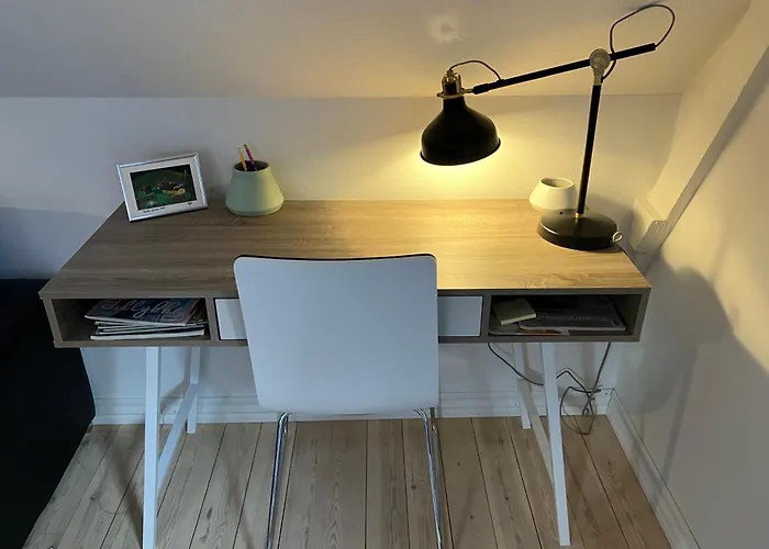 Lejlighed Naturskøn Landidyl På Ibækgaarden - I Egen Bolig *