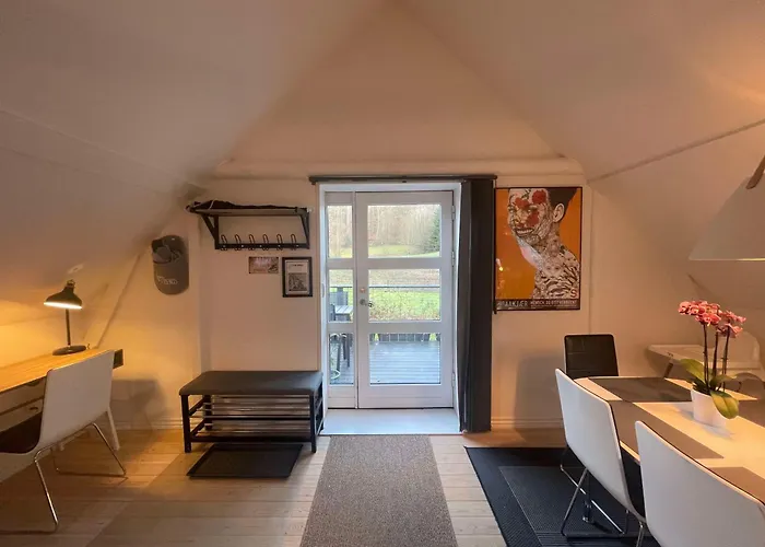Apartment Naturskon Landidyl Pa Ibaekgaarden - I Egen Bolig