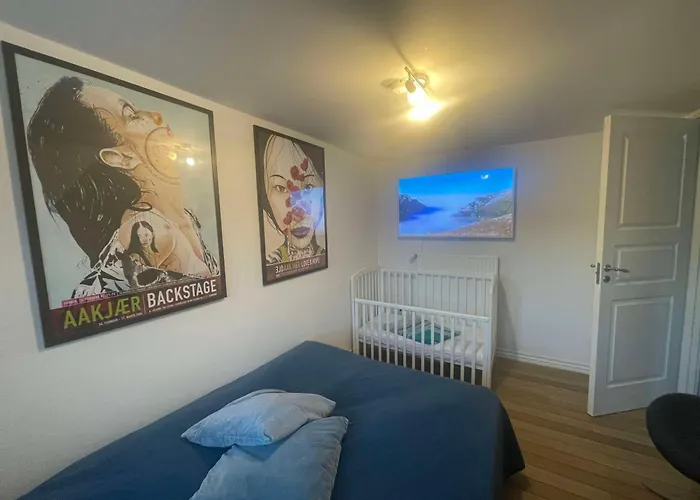 Naturskon Landidyl Pa Ibaekgaarden - I Egen Bolig Apartment